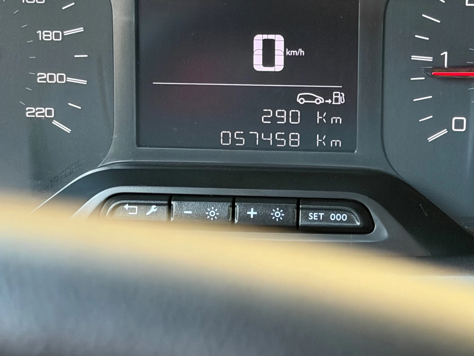 Peugeot Partner 1.5d-102ps-3����� AppleCarPlay \ AndroidAuto | Mobile.bg � ����������� 13