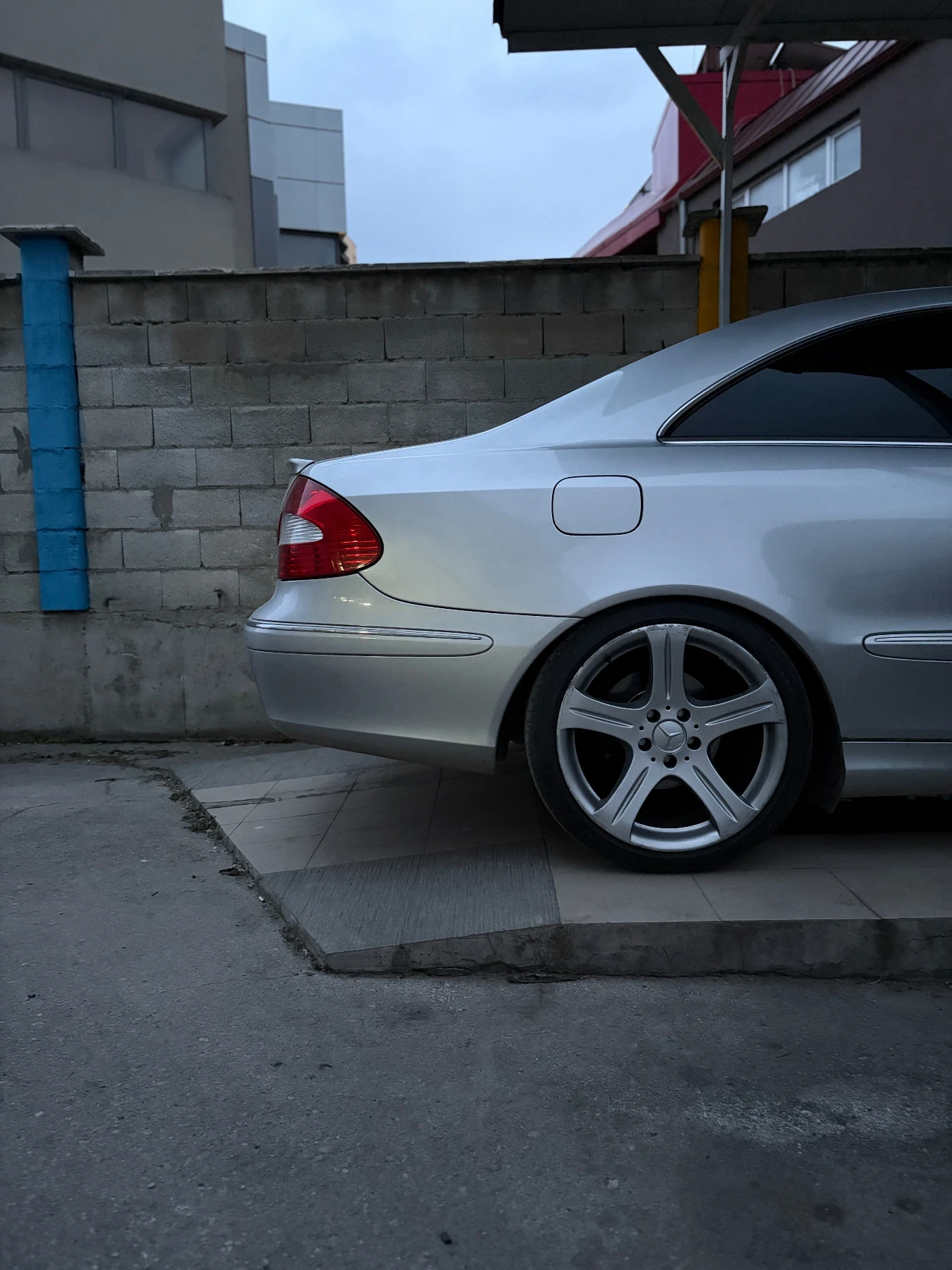 Mercedes-Benz CLK W209, снимка 3 - Автомобили и джипове - 54398492