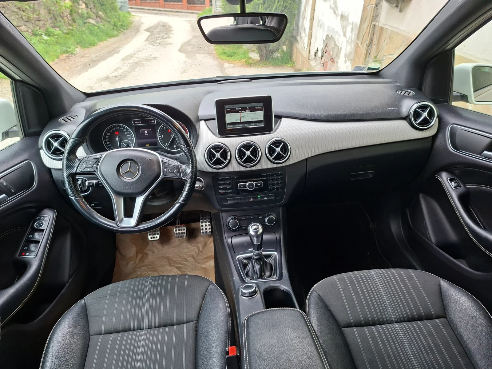 Mercedes-Benz B 200 1.8, снимка 6 - Автомобили и джипове - 54814231
