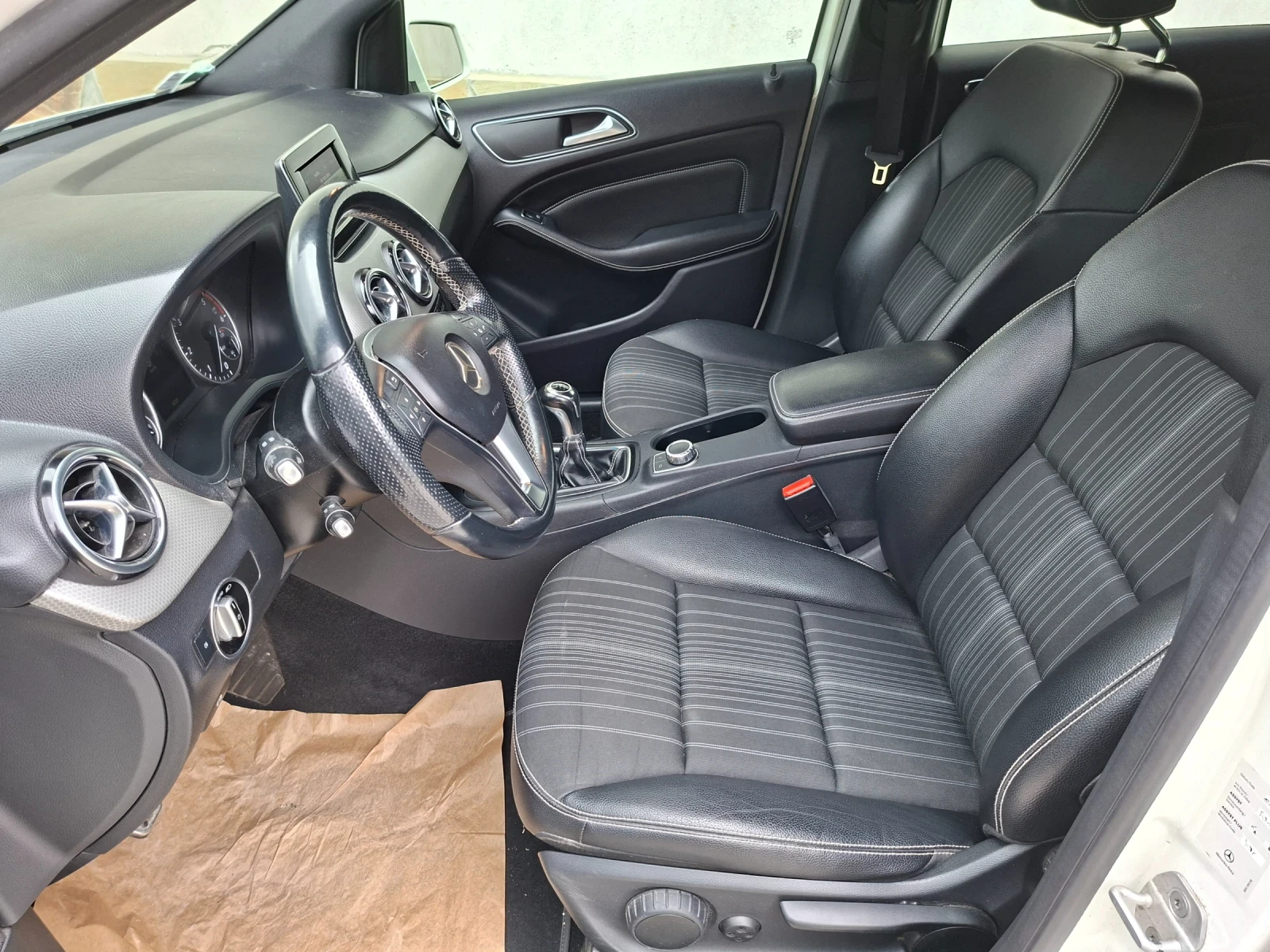 Mercedes-Benz B 200 1.8, снимка 9 - Автомобили и джипове - 54814231