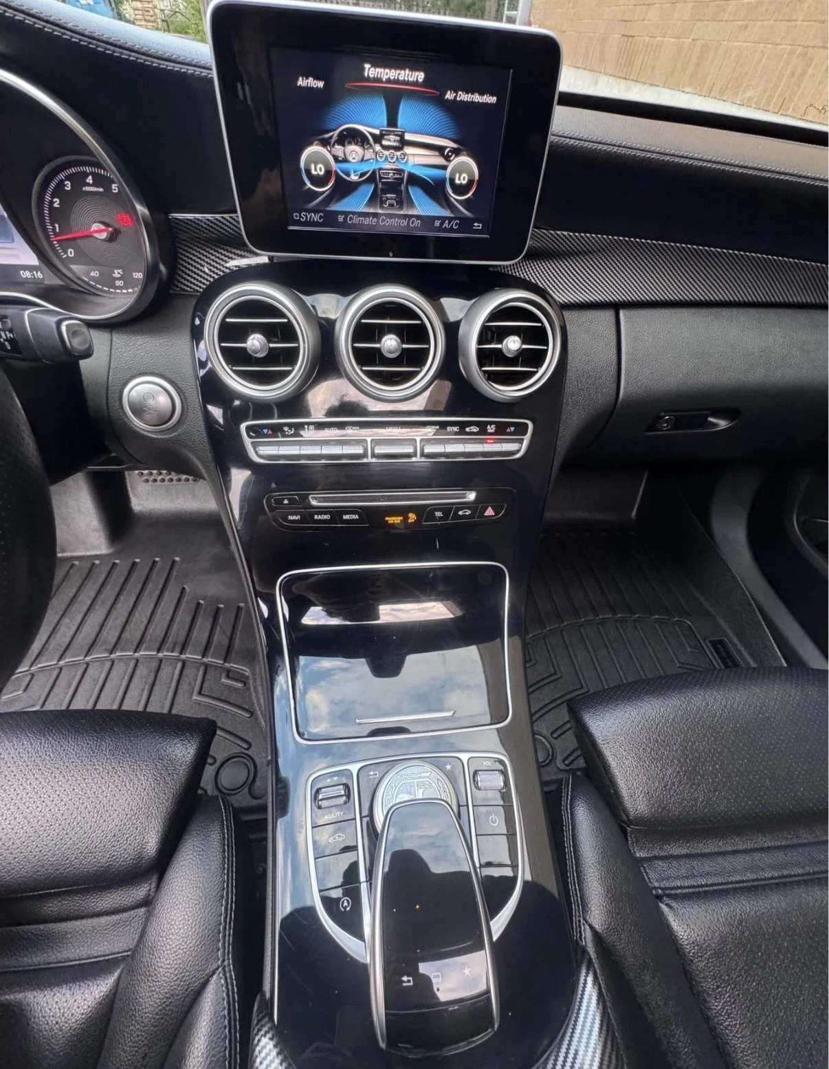 Mercedes-Benz C 400 AMG * ПАНОРАМА * BURMSTER* БЕЗ ИНЦИДЕНТИ * , снимка 11 - Автомобили и джипове - 55230550