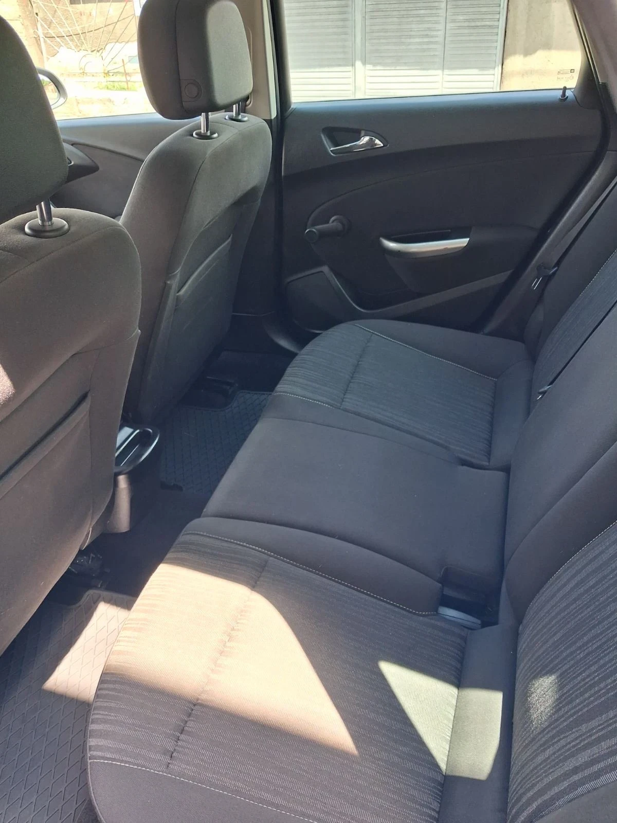 Opel Astra, снимка 5 - Автомобили и джипове - 55420703