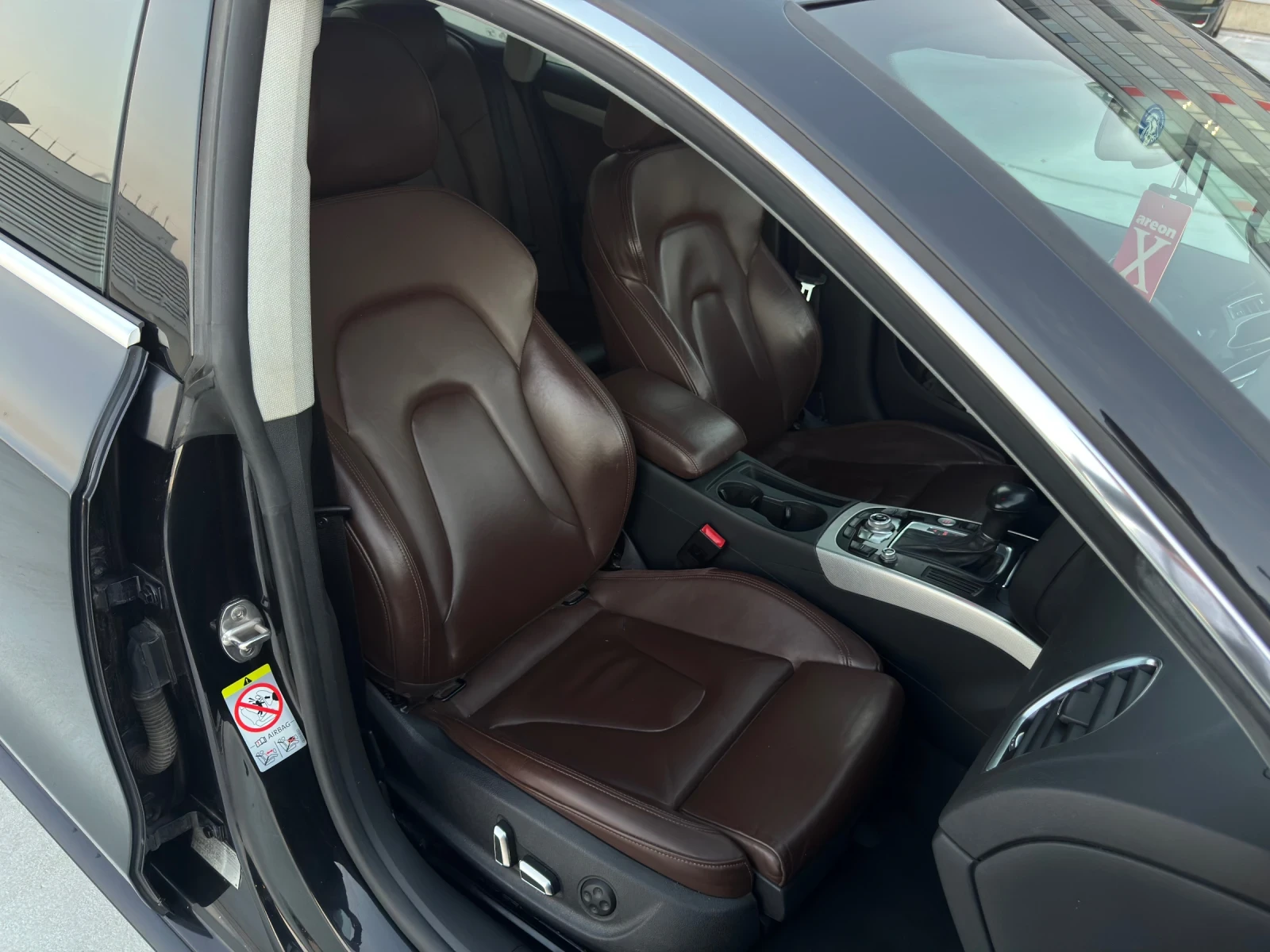 Audi A5 Facelift/S-Line/Подгрев/Carplay/Люк/Гаражен, снимка 10 - Автомобили и джипове - 55802519