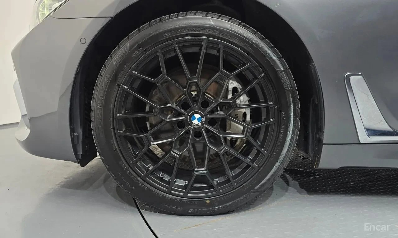 BMW 740 * 740Li xDrive M Sport Package * ЦЕНА ДО БГ, снимка 5 - Автомобили и джипове - 55872199