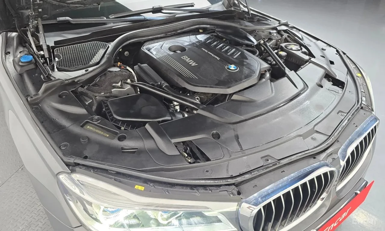 BMW 740 * 740Li xDrive M Sport Package * ЦЕНА ДО БГ, снимка 6 - Автомобили и джипове - 55872199