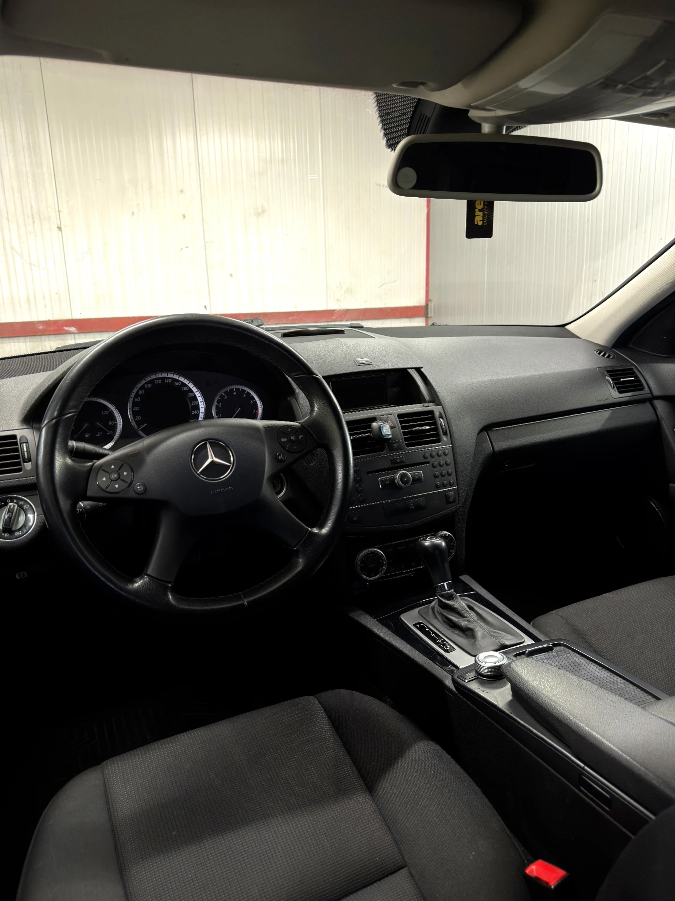 Mercedes-Benz C 180, снимка 7 - Автомобили и джипове - 56269741