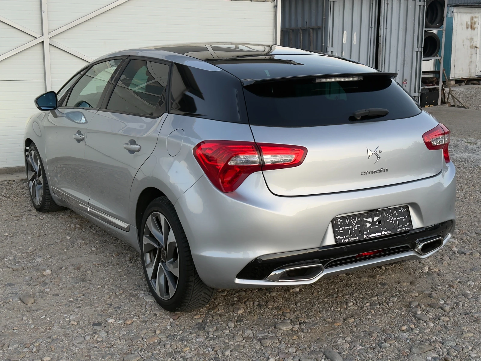 Citroen DS5 2.0HDI Автомат/Панорама/Head-up/Full/Лизинг, снимка 6 - Автомобили и джипове - 56305151