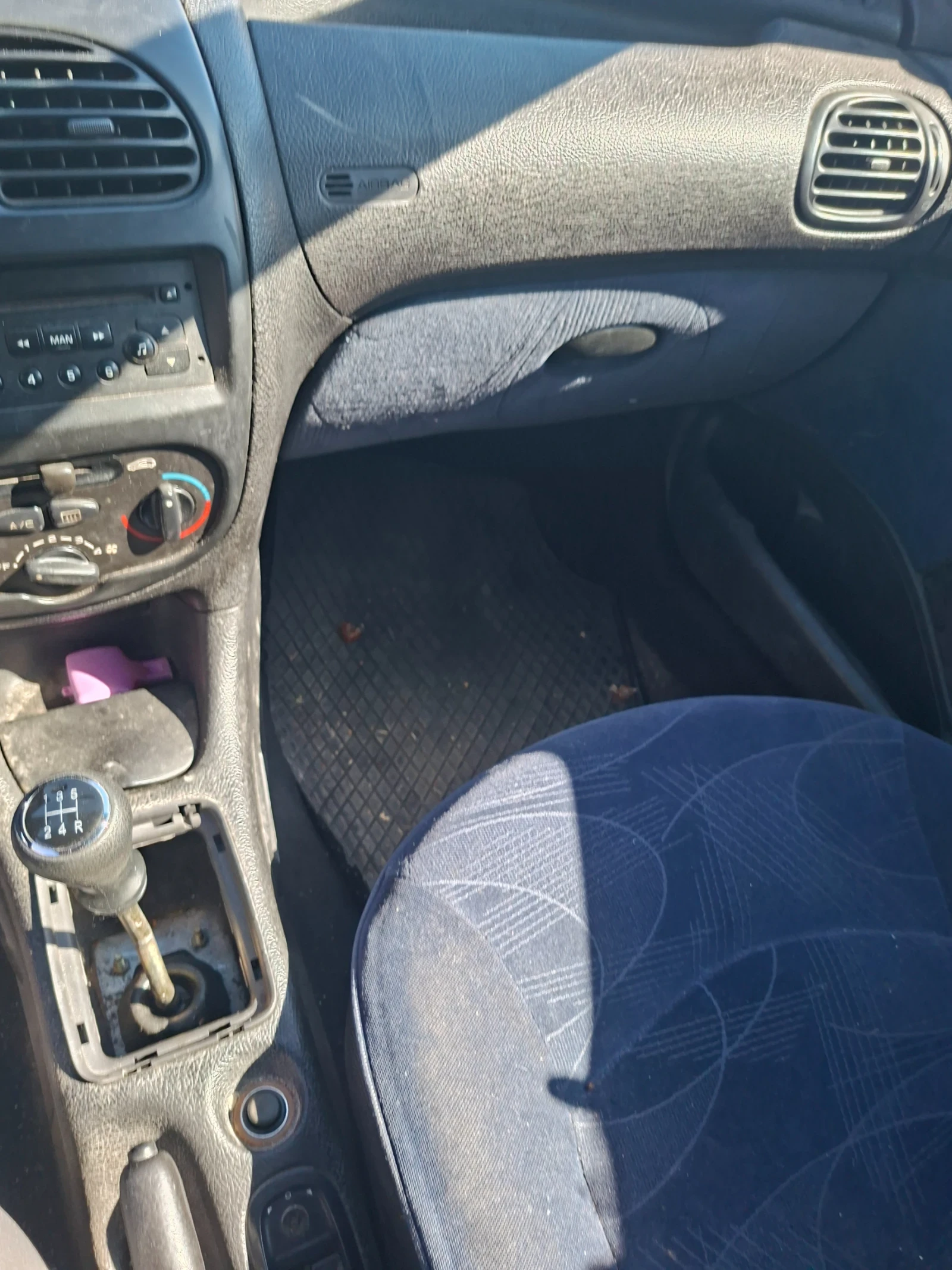 Peugeot 206, снимка 7 - Автомобили и джипове - 56542038