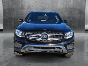  Mercedes-Benz GLC 30...