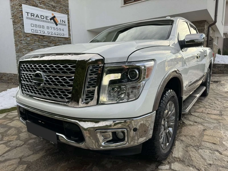 Nissan Titan crew cab PLATINUM RESERVE 5.6L V8, снимка 1 - Автомобили и джипове - 43214974