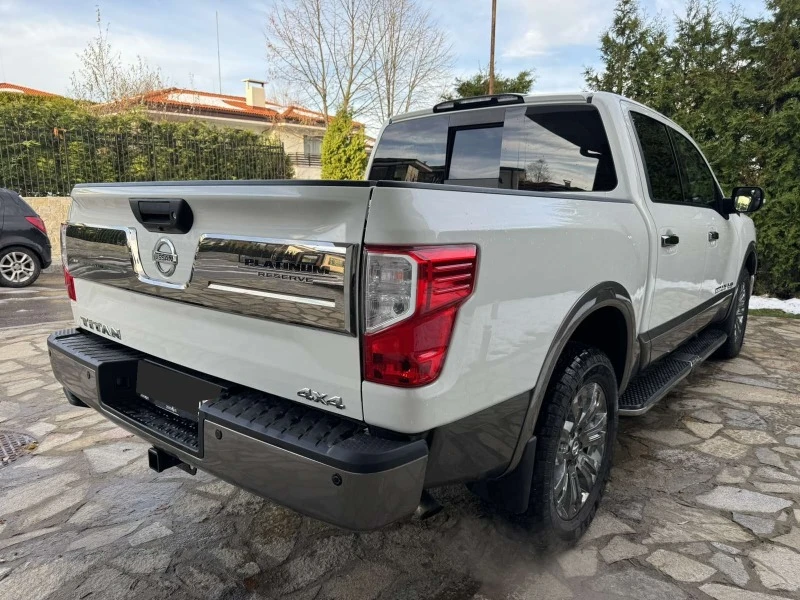 Nissan Titan crew cab PLATINUM RESERVE 5.6L V8, снимка 7 - Автомобили и джипове - 43214974