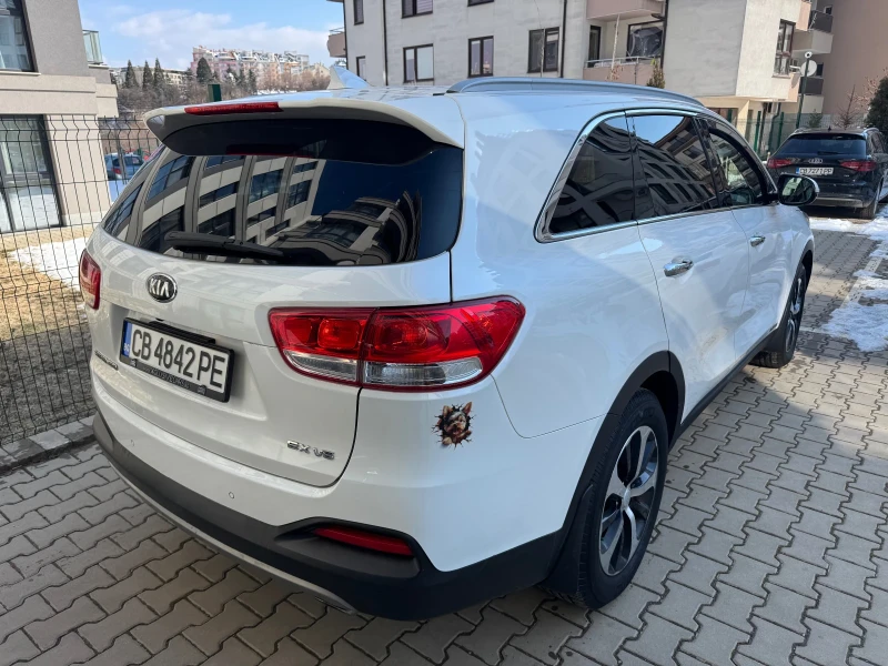 Kia Sorento 3.3 / 7 местен ГАЗ!, снимка 4 - Автомобили и джипове - 49224130