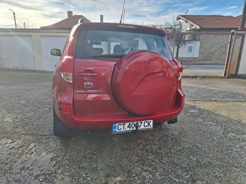 Toyota Rav4 D4D, снимка 4 - Автомобили и джипове - 49586368