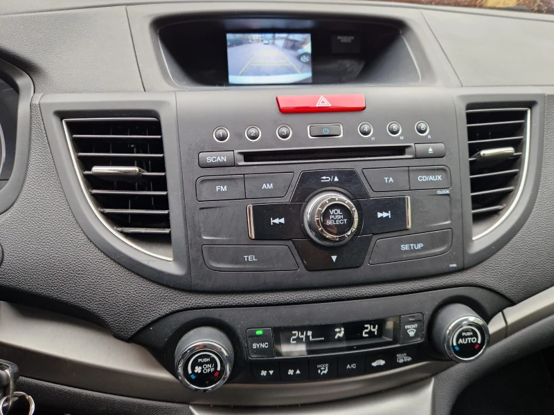 Honda Cr-v 4x4 TOP Камера Подгрев Теглич, снимка 16 - Автомобили и джипове - 52635742