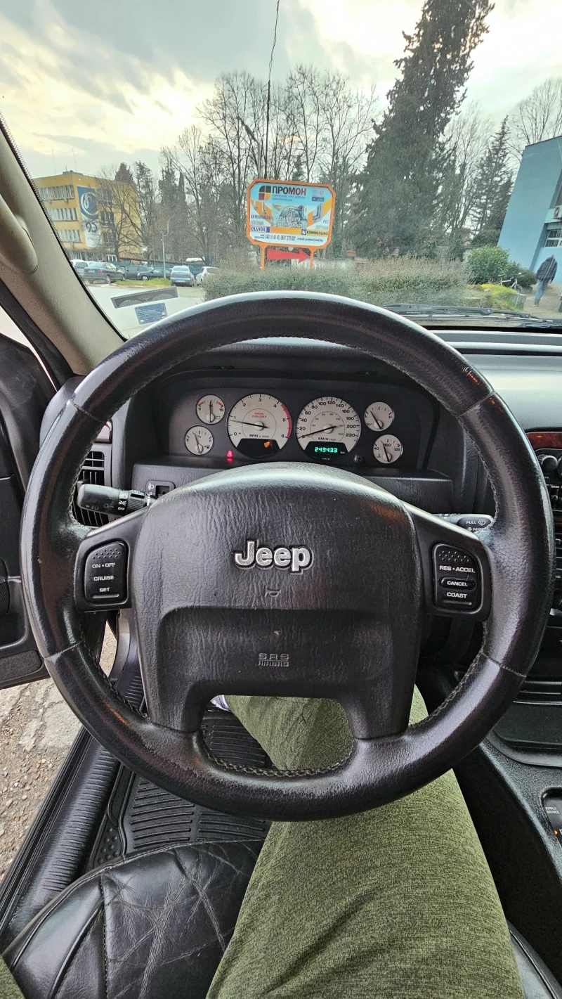 Jeep Grand cherokee LIMITED 2.7 CRD, снимка 9 - Автомобили и джипове - 53025588