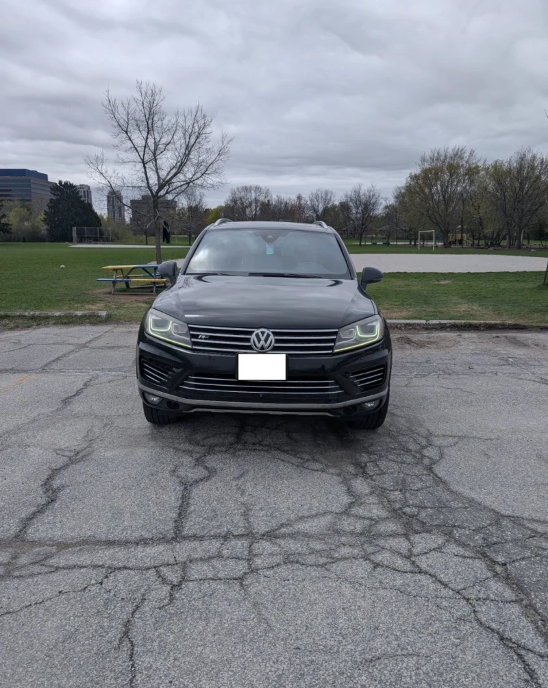 VW Touareg 3.0TDi * * ПОДГРЕВИ * * КАМЕРА * * ПАНОРАМА * * , снимка 2 - Автомобили и джипове - 53506679