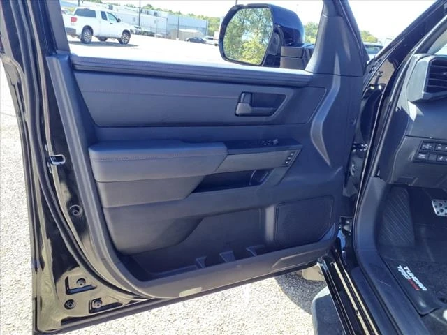 Toyota Tundra , TRD Pro Hybrid 4WD,    20 | Mobile.bg   12