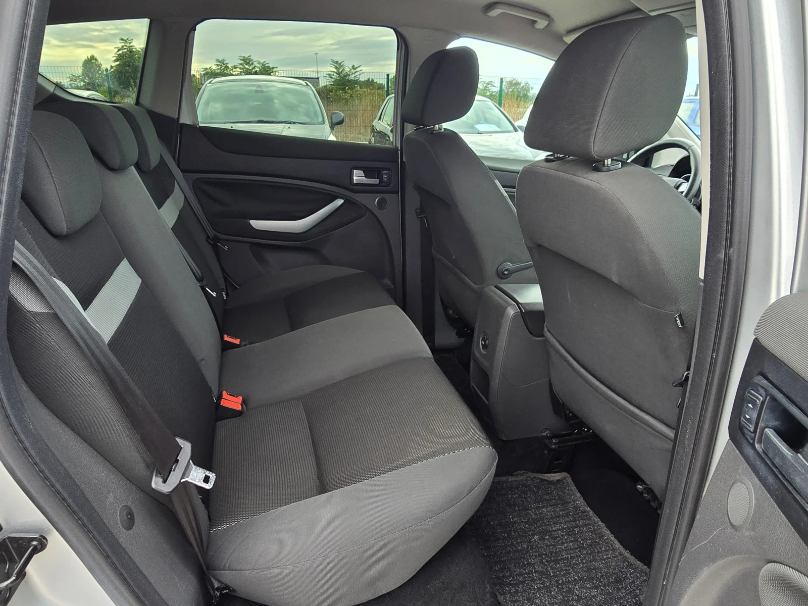 Ford Kuga 2.0TDCI 136      | Mobile.bg   15