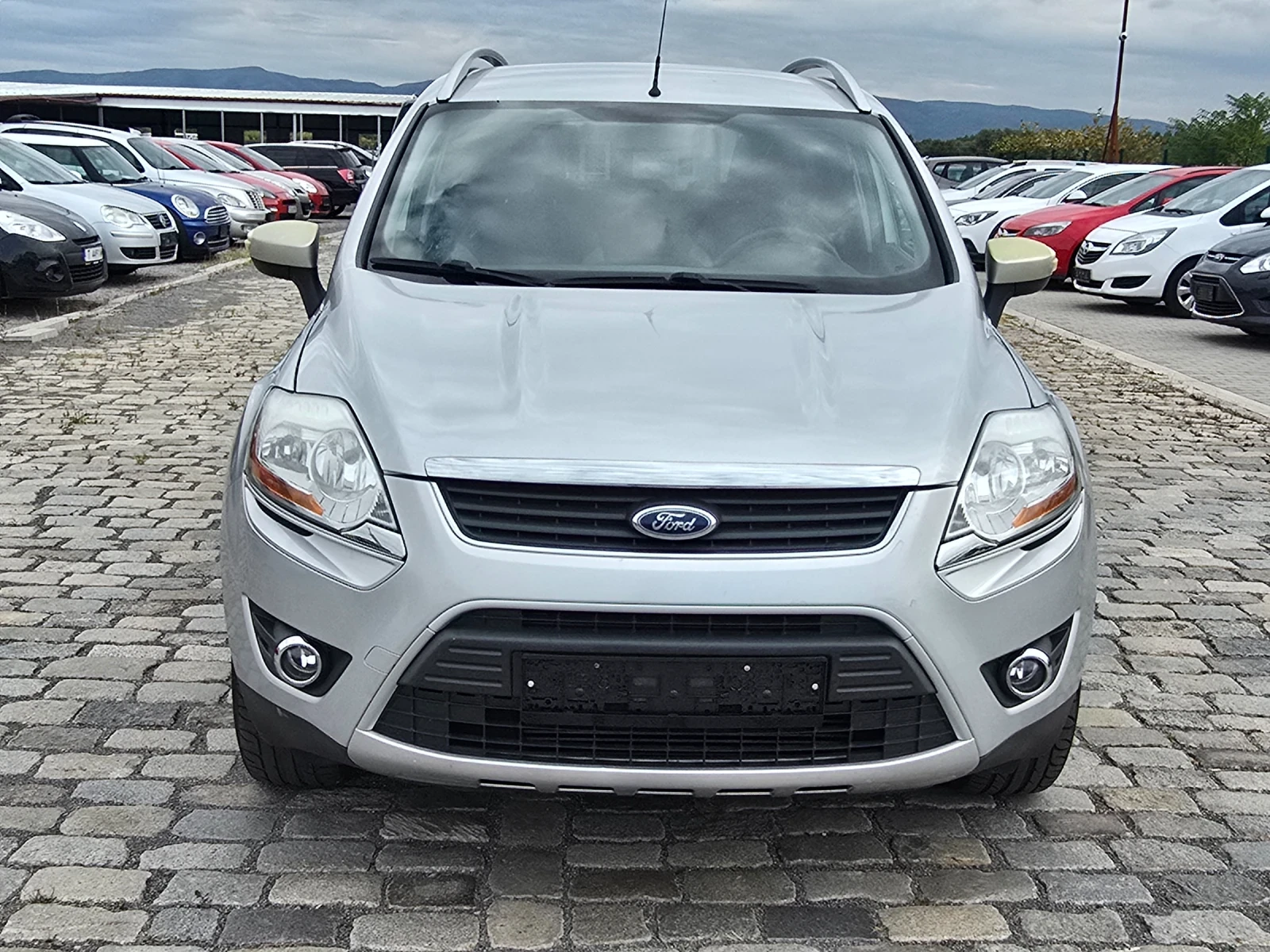 Ford Kuga 2.0TDCI 136кс Реални Километри Нови гуми  - изображение 2