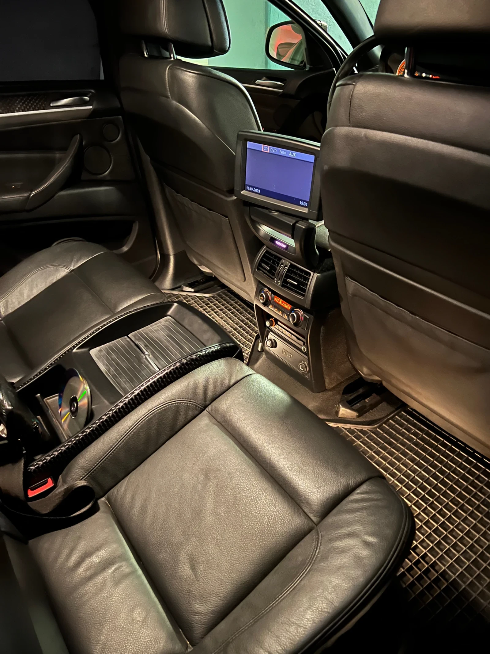 BMW X6 M-Paket 4.0D xDrive , снимка 12 - Автомобили и джипове - 53927505