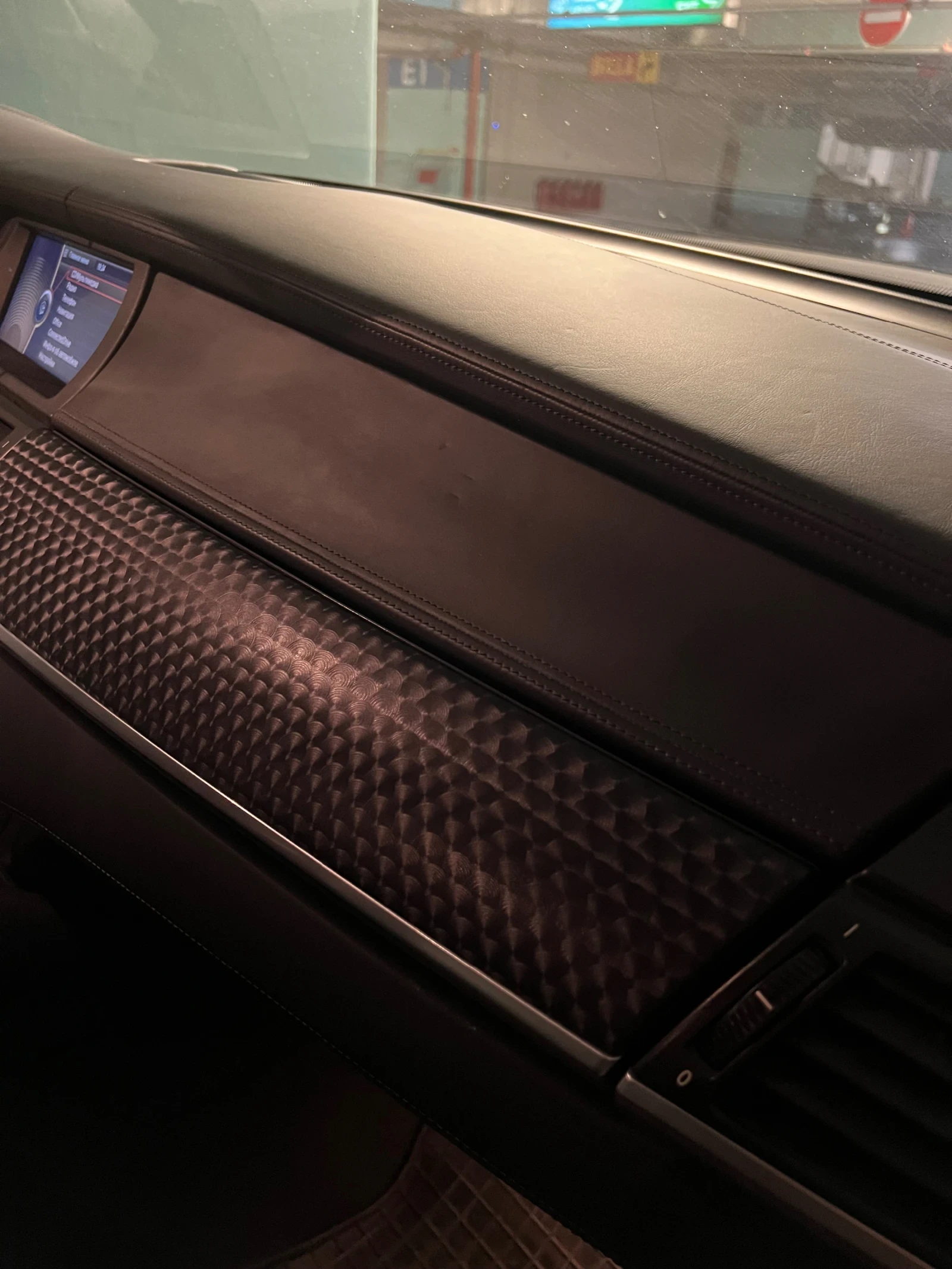 BMW X6 M-Paket 4.0D xDrive , снимка 11 - Автомобили и джипове - 53927505