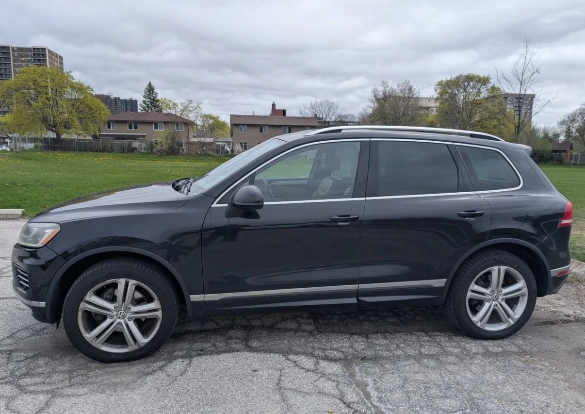 VW Touareg 3.0TDi * * ПОДГРЕВИ * * КАМЕРА * * ПАНОРАМА * *  - изображение 3