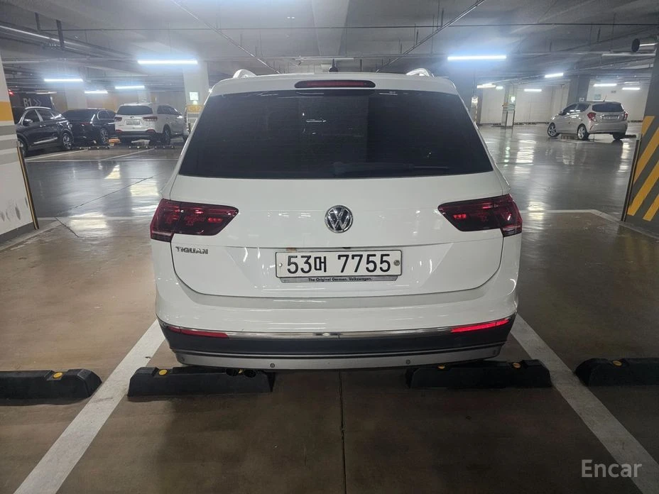 VW Tiguan, снимка 2 - Автомобили и джипове - 53872494