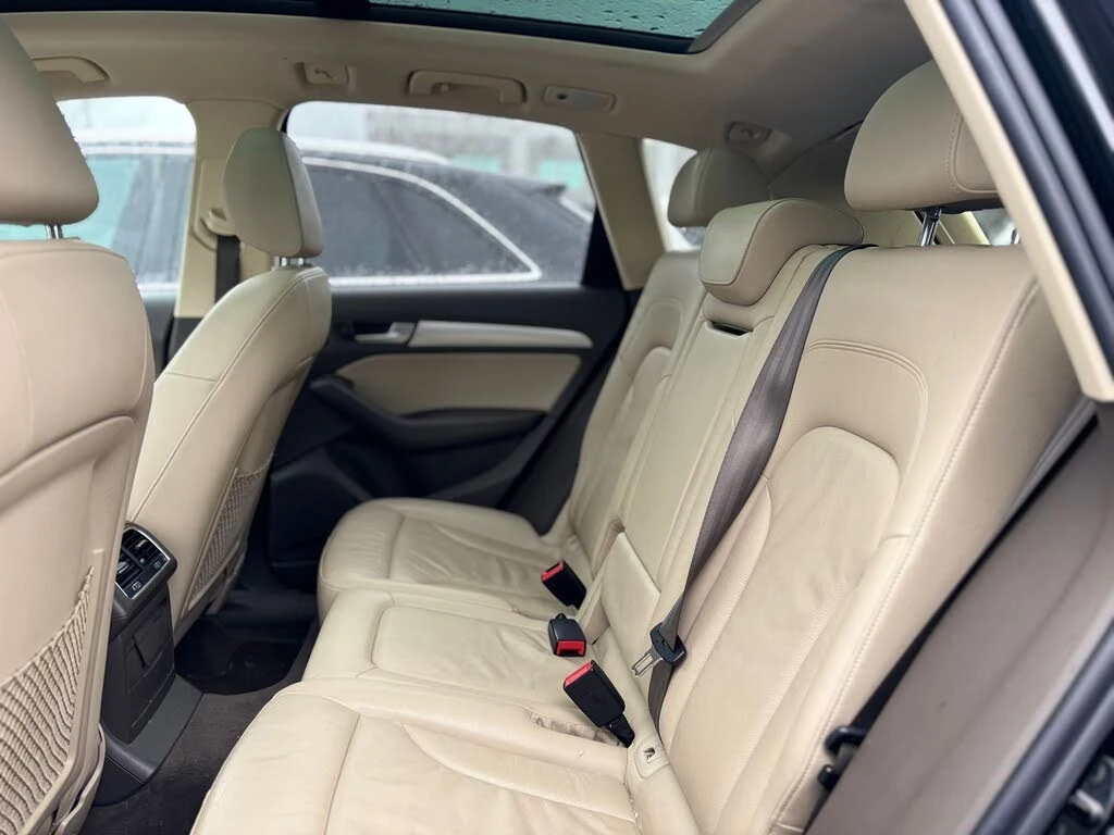 Audi Q5 2.0T* quattro* Premium* АвтоКредит* (ЦЕНА ДО БГ), снимка 14 - Автомобили и джипове - 54000583