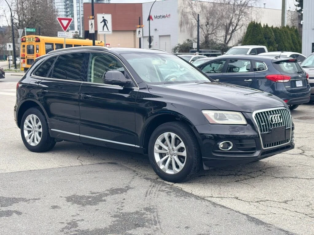 Audi Q5 2.0T* quattro* Premium* АвтоКредит* (ЦЕНА ДО БГ), снимка 3 - Автомобили и джипове - 54000583