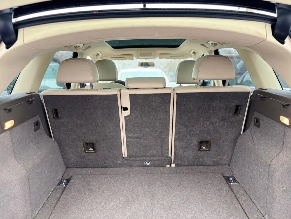 Audi Q5 2.0T* quattro* Premium* АвтоКредит* (ЦЕНА ДО БГ), снимка 17 - Автомобили и джипове - 54000583