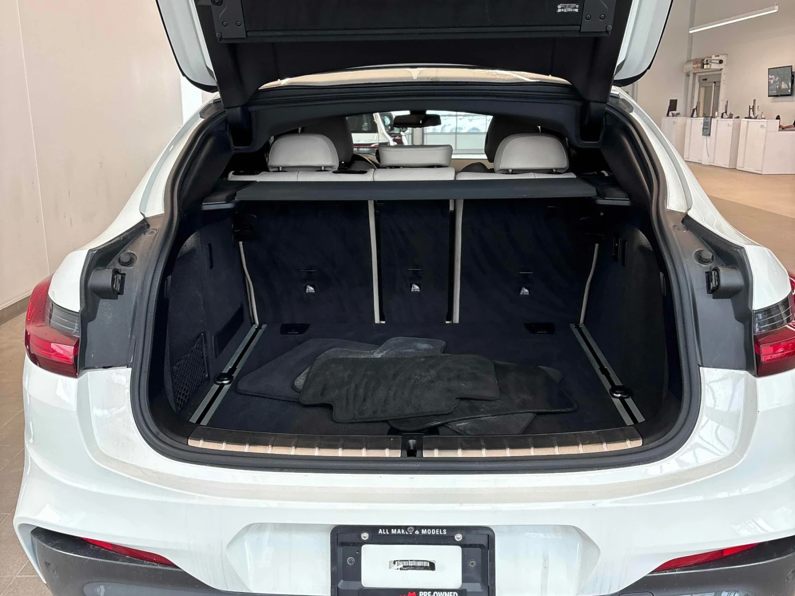 BMW X4 MPACK * АМБИЕНТ * ПАНОРАМА * ПОДГРЕВ , снимка 11 - Автомобили и джипове - 54241278