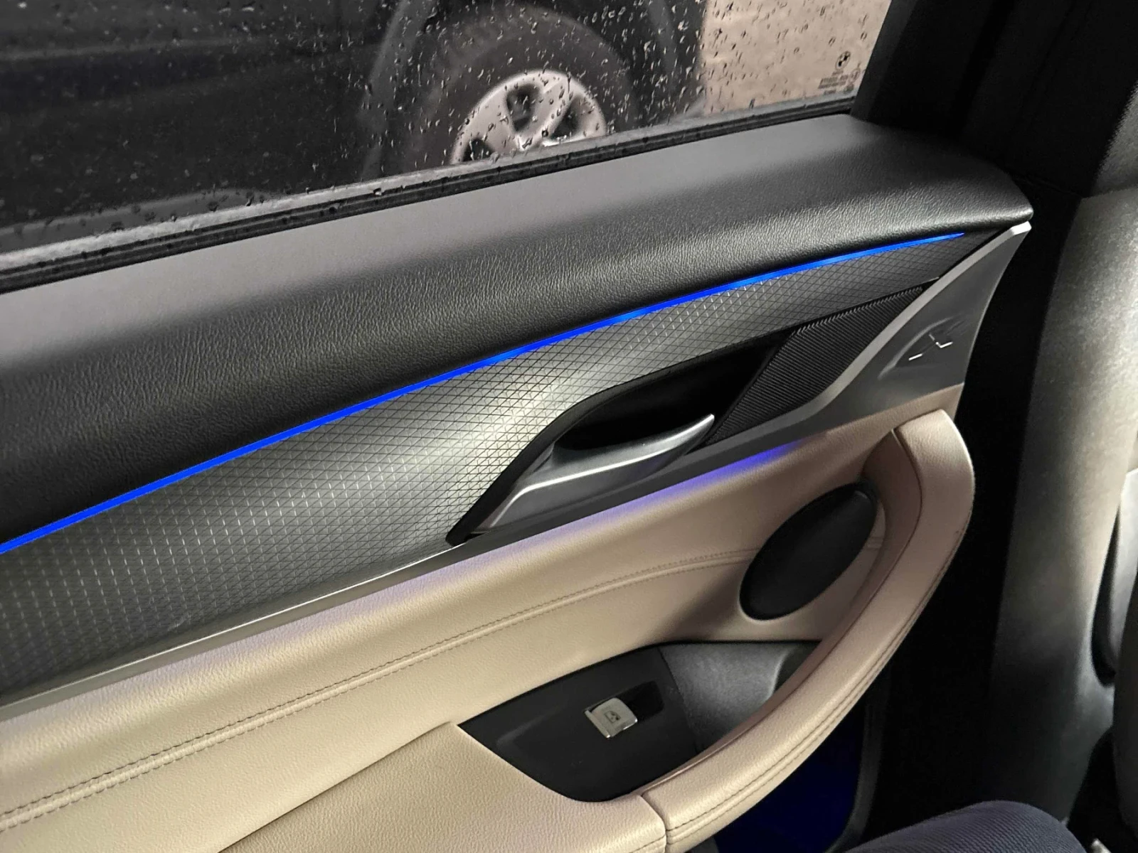 BMW X4 MPACK * АМБИЕНТ * ПАНОРАМА * ПОДГРЕВ , снимка 9 - Автомобили и джипове - 54241278