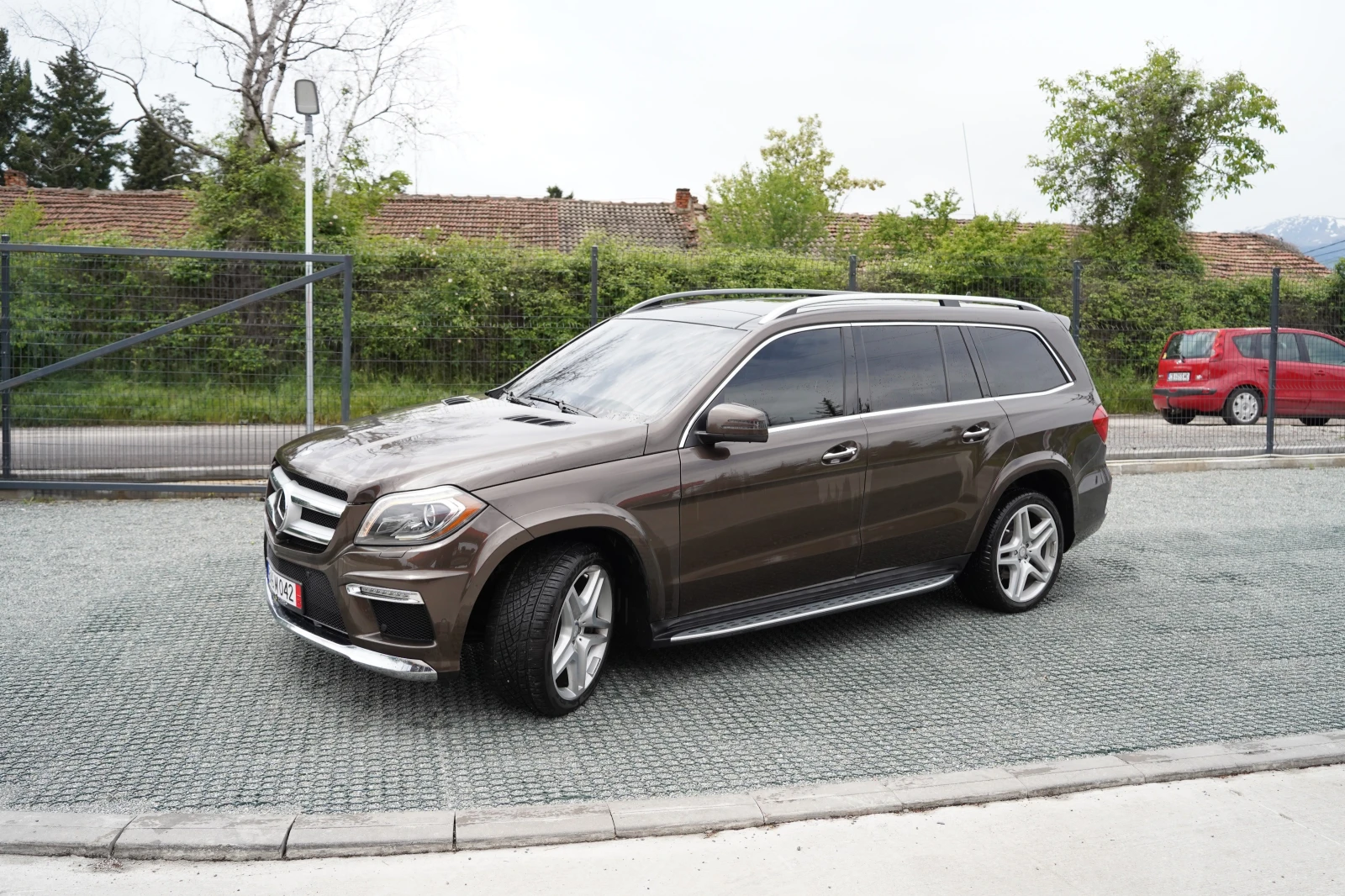 Mercedes-Benz GL 550 AMG, снимка 10 - Автомобили и джипове - 54666029