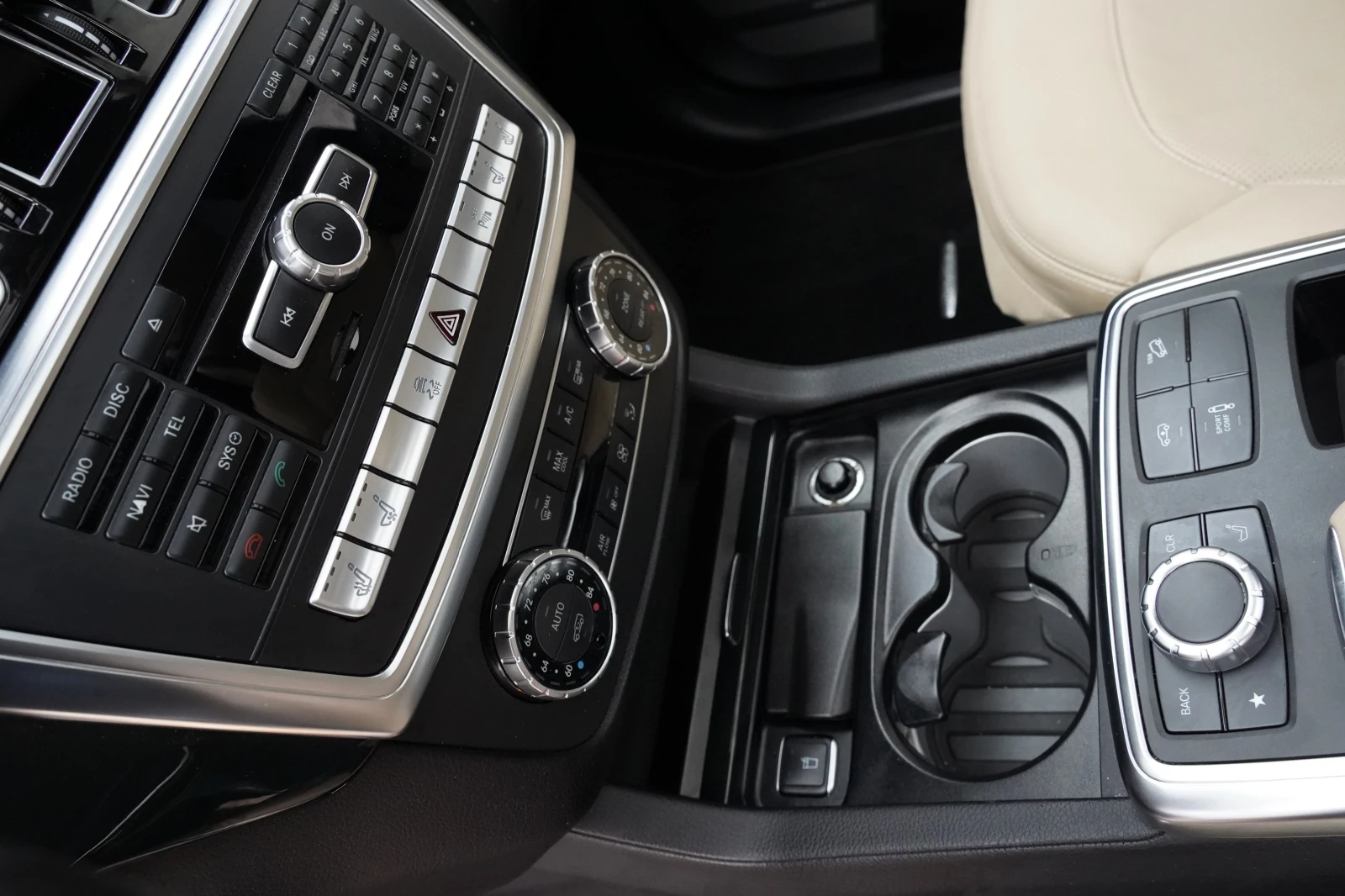 Mercedes-Benz GL 550 AMG, снимка 7 - Автомобили и джипове - 54666029