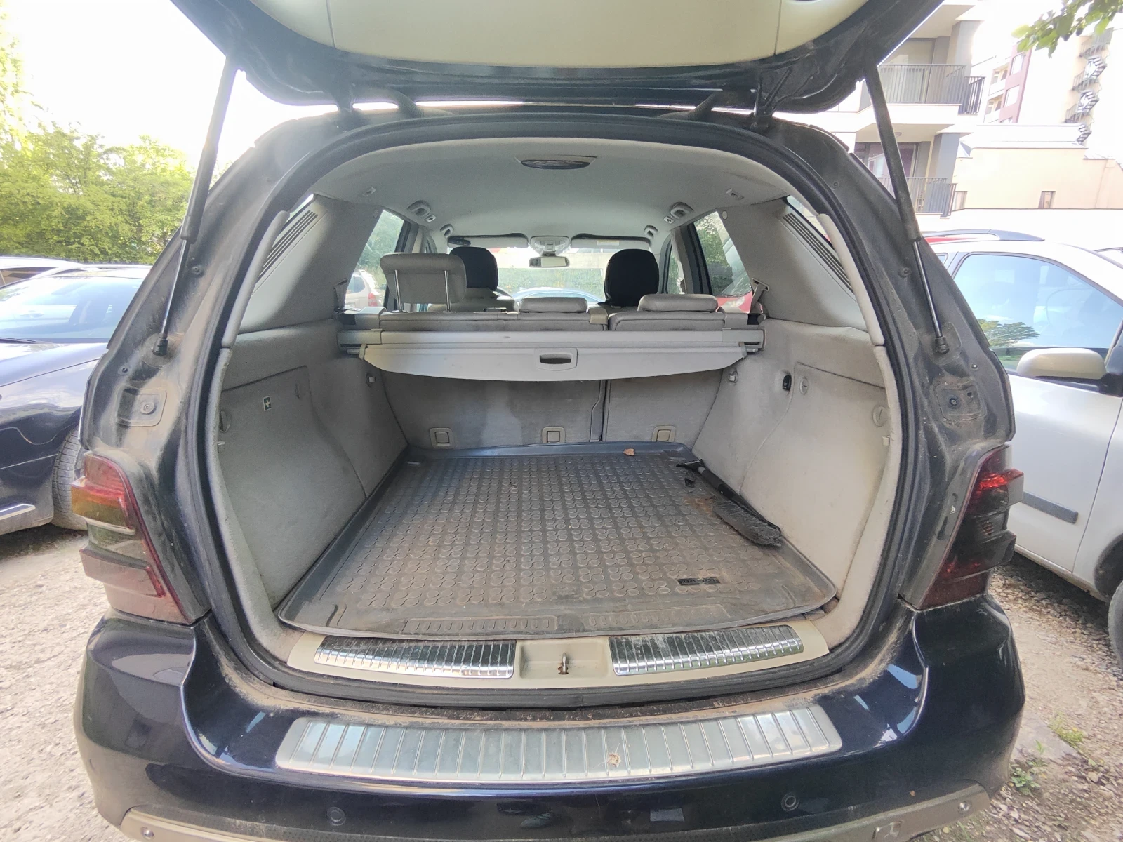 Mercedes-Benz ML 320, снимка 6 - Автомобили и джипове - 54710149