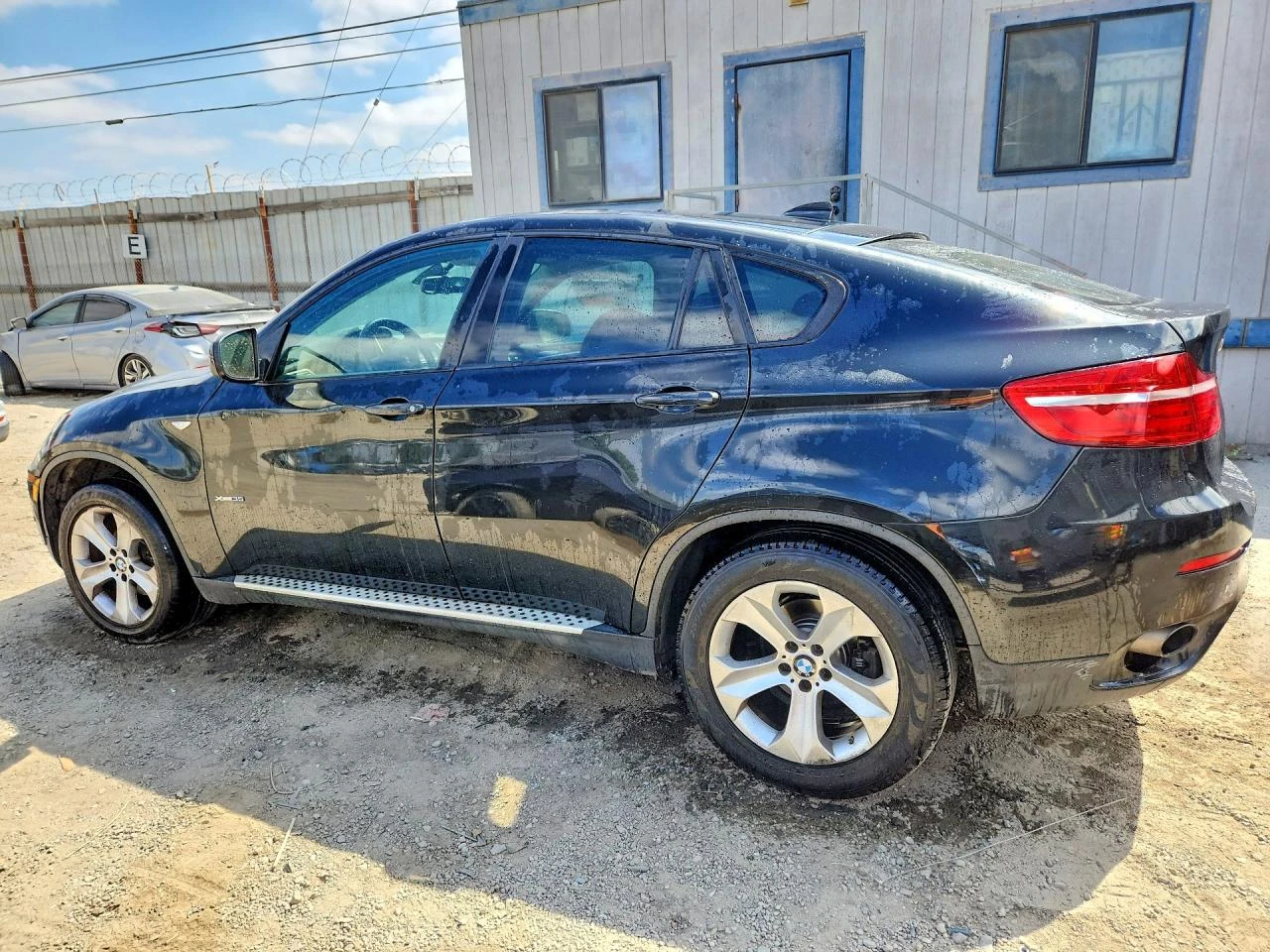BMW X6, снимка 2 - Автомобили и джипове - 55753611
