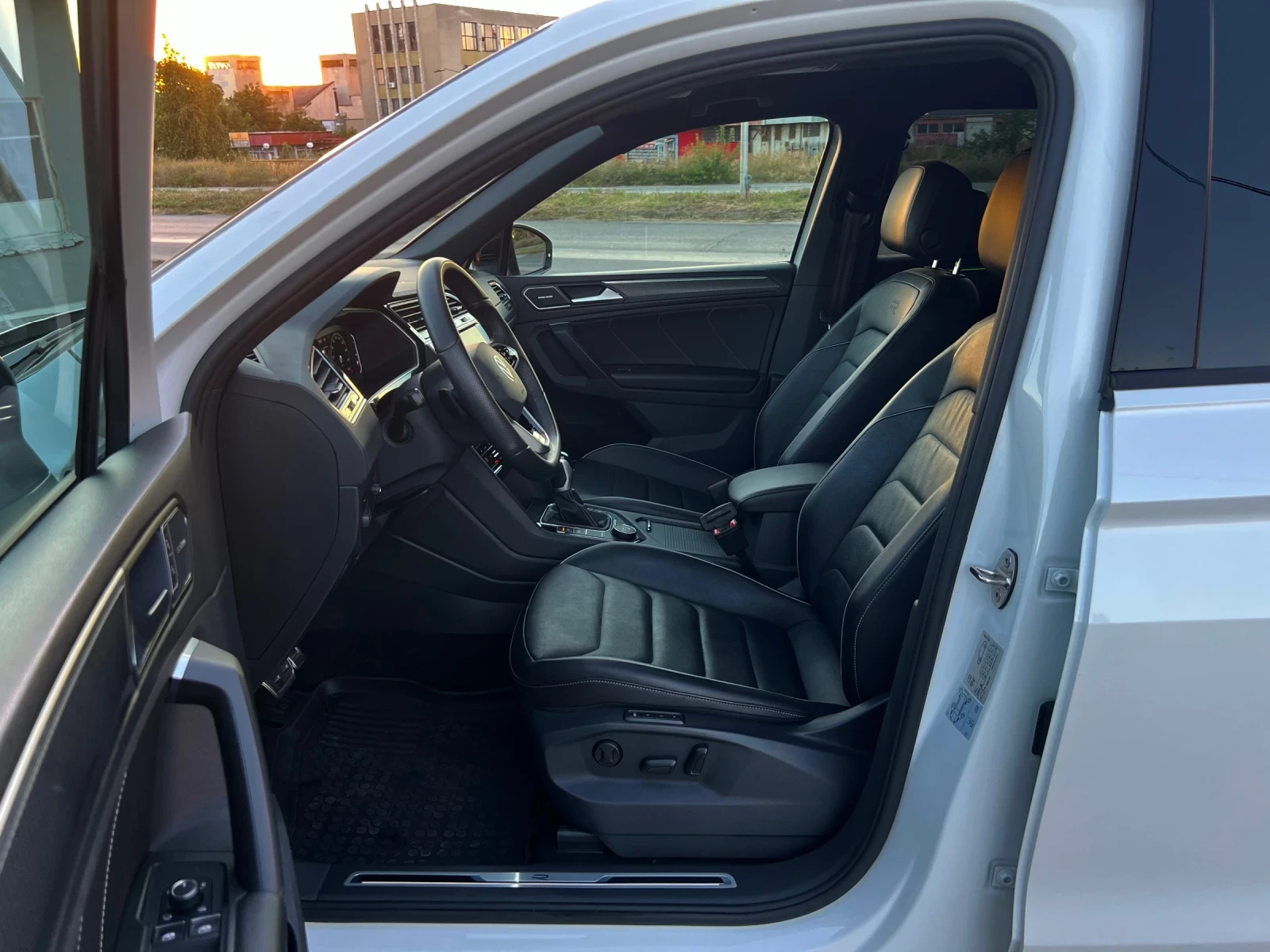 VW Tiguan �� ����� ����������!-R-LINE-67, 000����������-FULL | Mobile.bg � ����������� 7