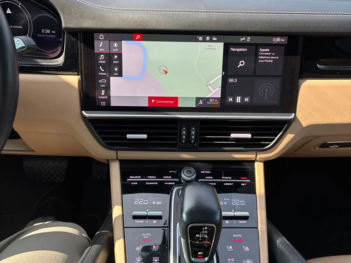 Porsche Cayenne  E-Hybrid 2020 | CARFAX НАЛИЧЕН | Нощно Виждане | , снимка 10 - Автомобили и джипове - 56183248