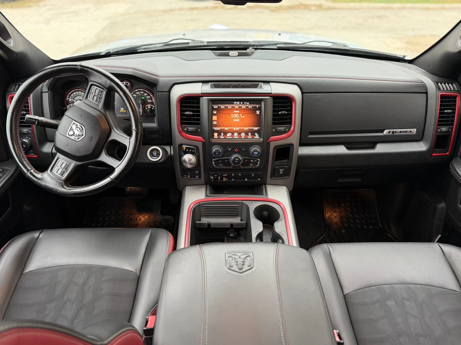 Dodge RAM 1500 Rebel 5.7 HEMI V8, снимка 7 - Автомобили и джипове - 56714331