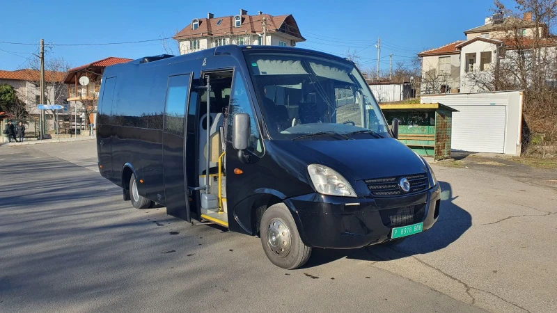 Iveco Daily 65C 180 к.с 27 местен Стъклопакет , снимка 2 - Бусове и автобуси - 48671038