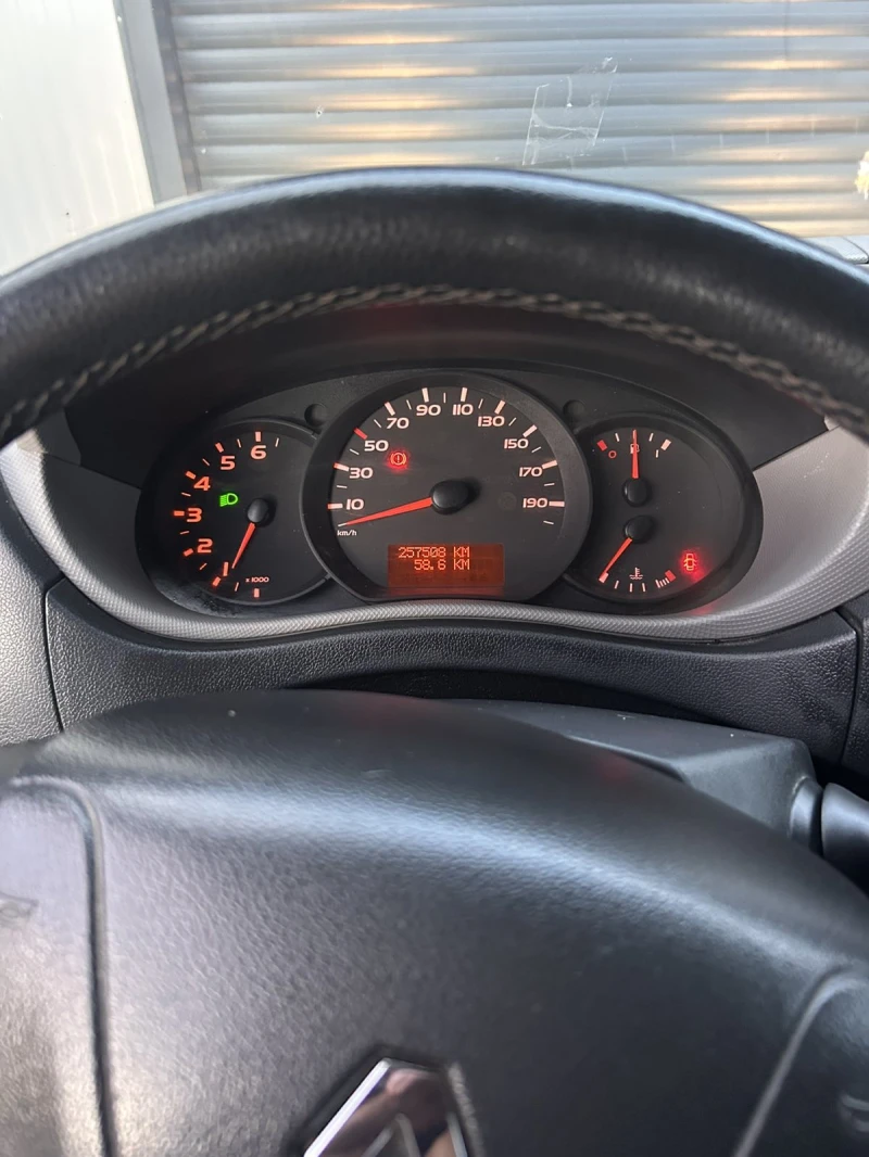 Renault Master 2.3 DCI, снимка 12 - Бусове и автобуси - 52495141