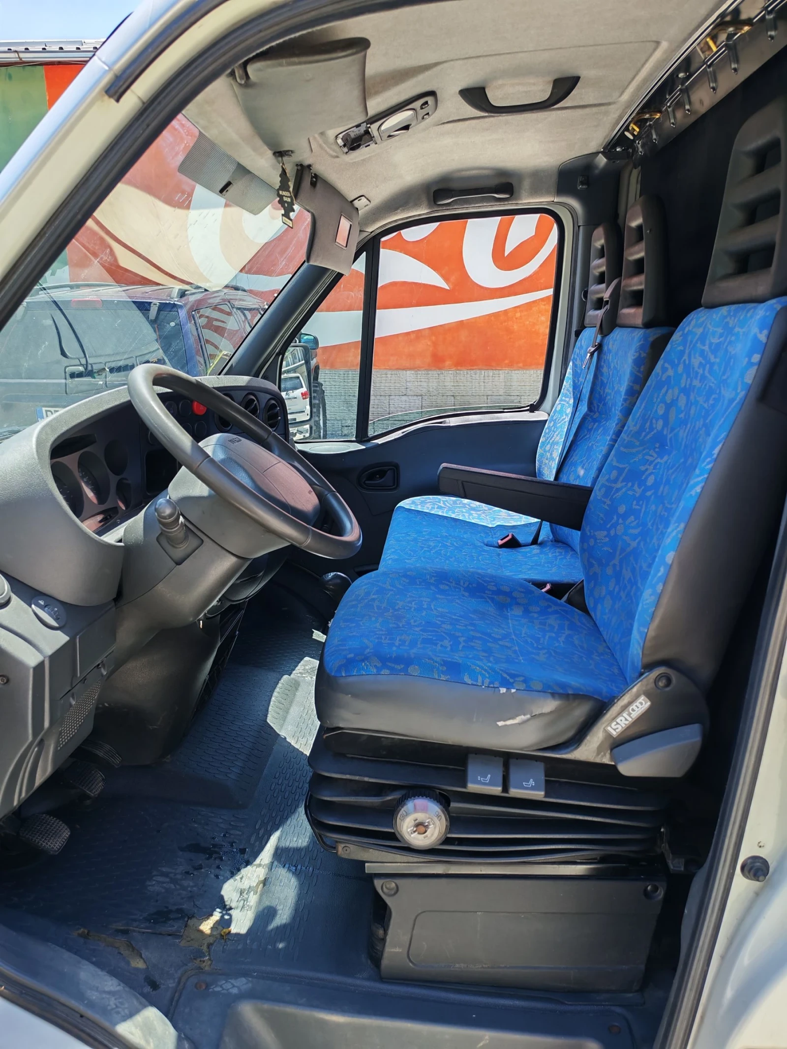 Iveco Daily 2.8 , снимка 13 - Бусове и автобуси - 54699395