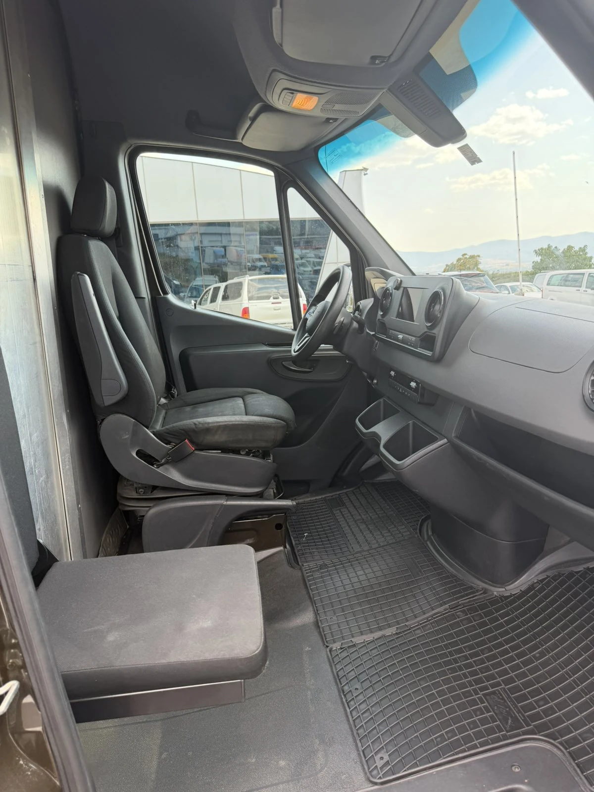 Mercedes-Benz Sprinter 314 Гаранция/Дълга база/Клима, снимка 12 - Бусове и автобуси - 55583024