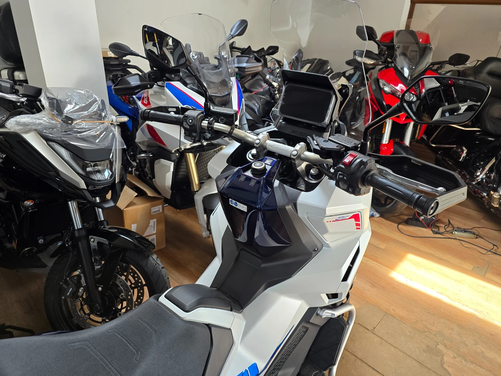 Honda X-ADV 750 2026 Special Edition NEW!!, снимка 9 - Мотоциклети и мототехника - 55308281