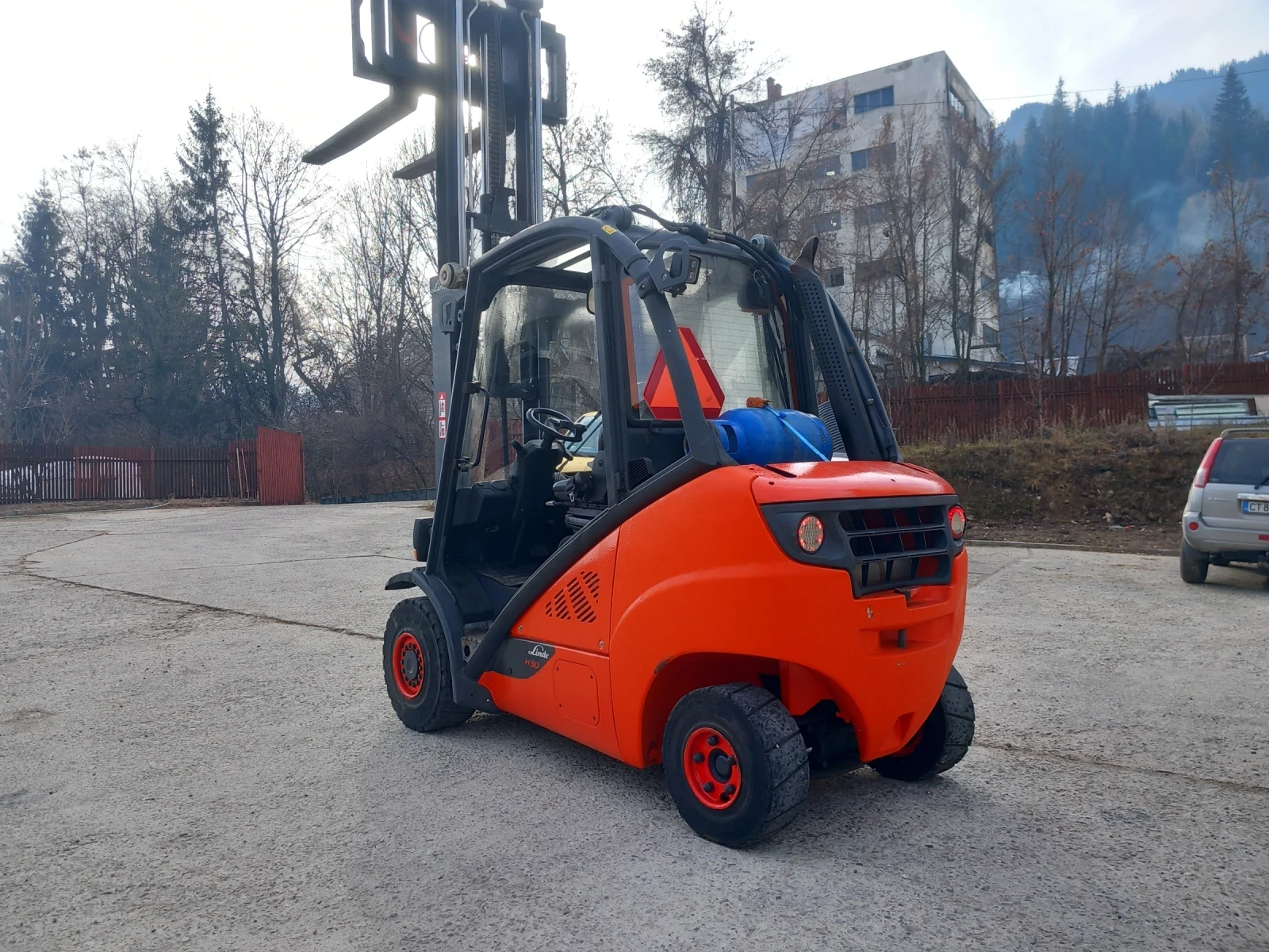  Linde 30..   | Mobile.bg   10