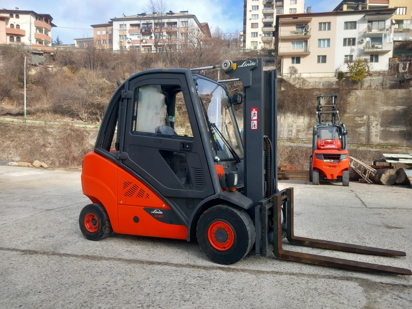  Linde 30..   | Mobile.bg   1