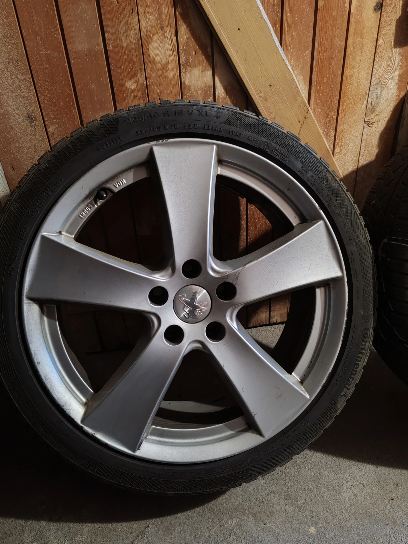    225/40R18  Peugeot 308 | Mobile.bg   3