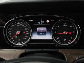 Mercedes-Benz E 220 D 4MATIC EXCLUSIVE, снимка 8