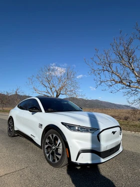 Ford Mustang Mach-E Premium Extended Range 91kWh  AWD 351к.с. 6700км. 