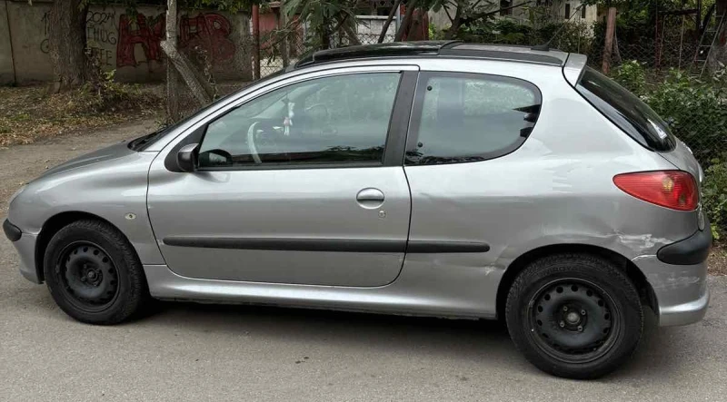 Peugeot 206, снимка 9 - Автомобили и джипове - 47280461